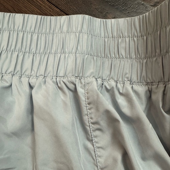 FP Movement Get Your Flirt On Light Gray Shorts Size M - Picture 7 of 14